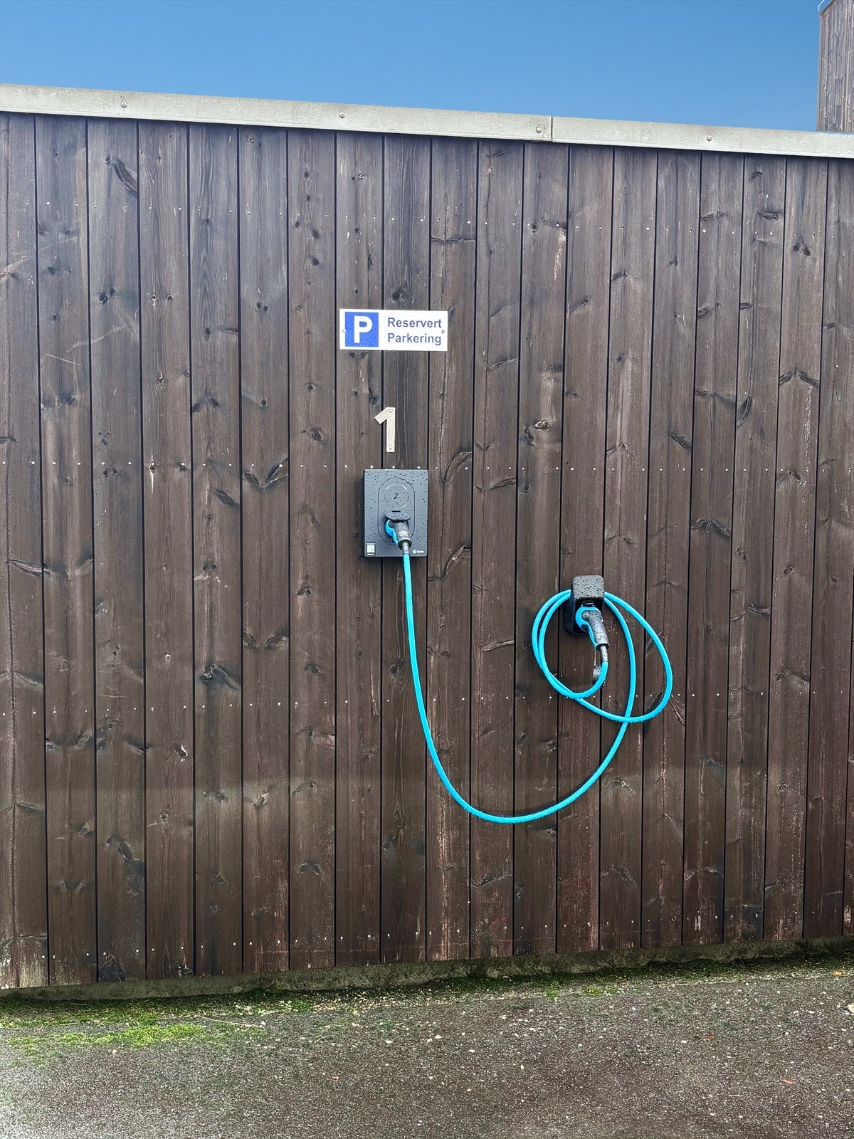 Privat elbillader - type Zaptec Go Galleribilde