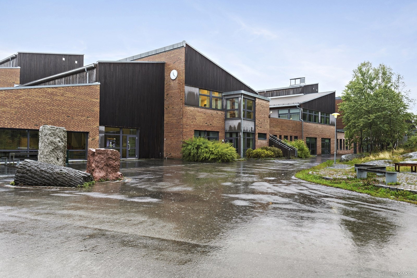 Haugjordet ungdomsskole. Galleribilde