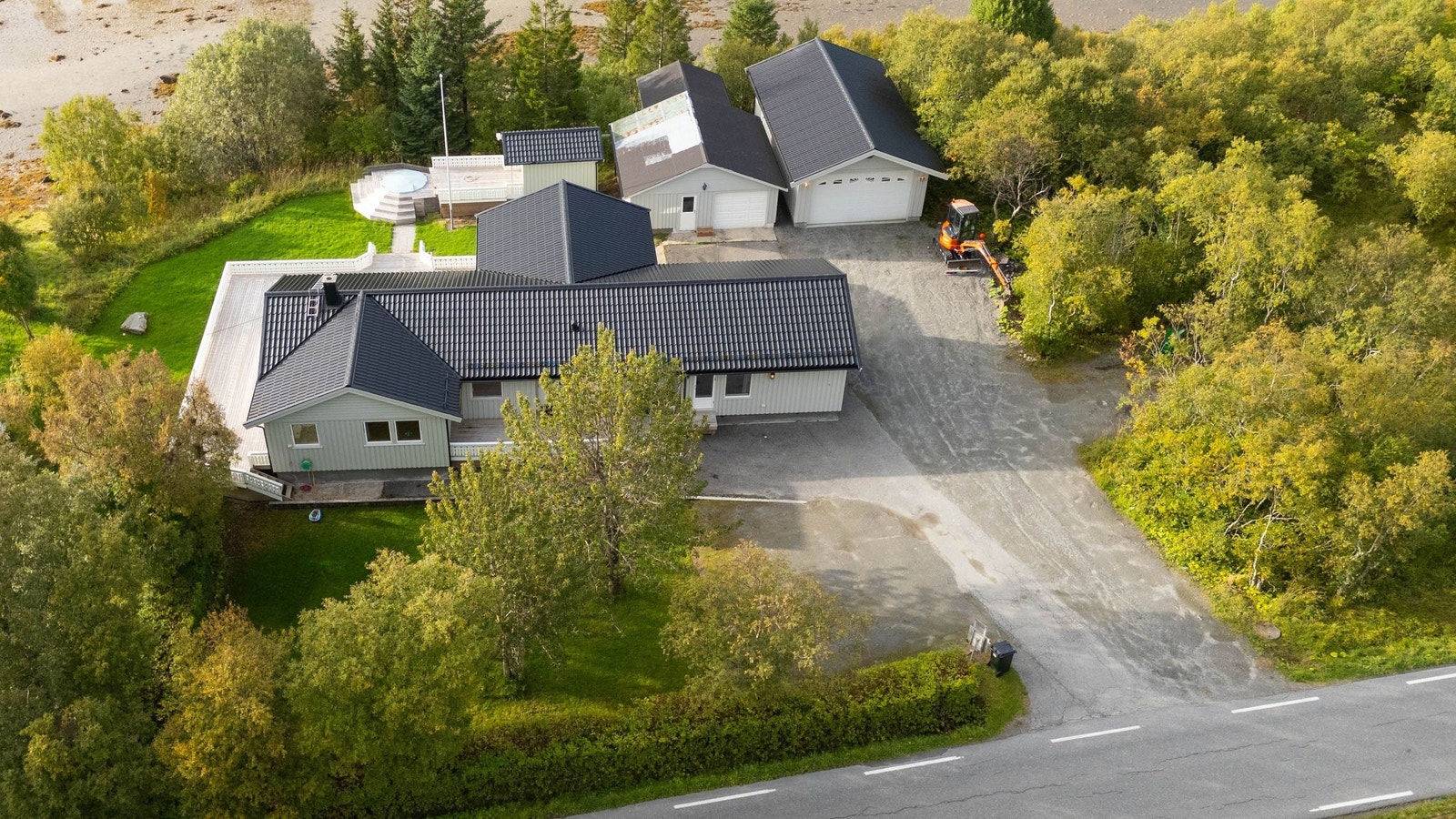 Hus fra framsiden Galleribilde