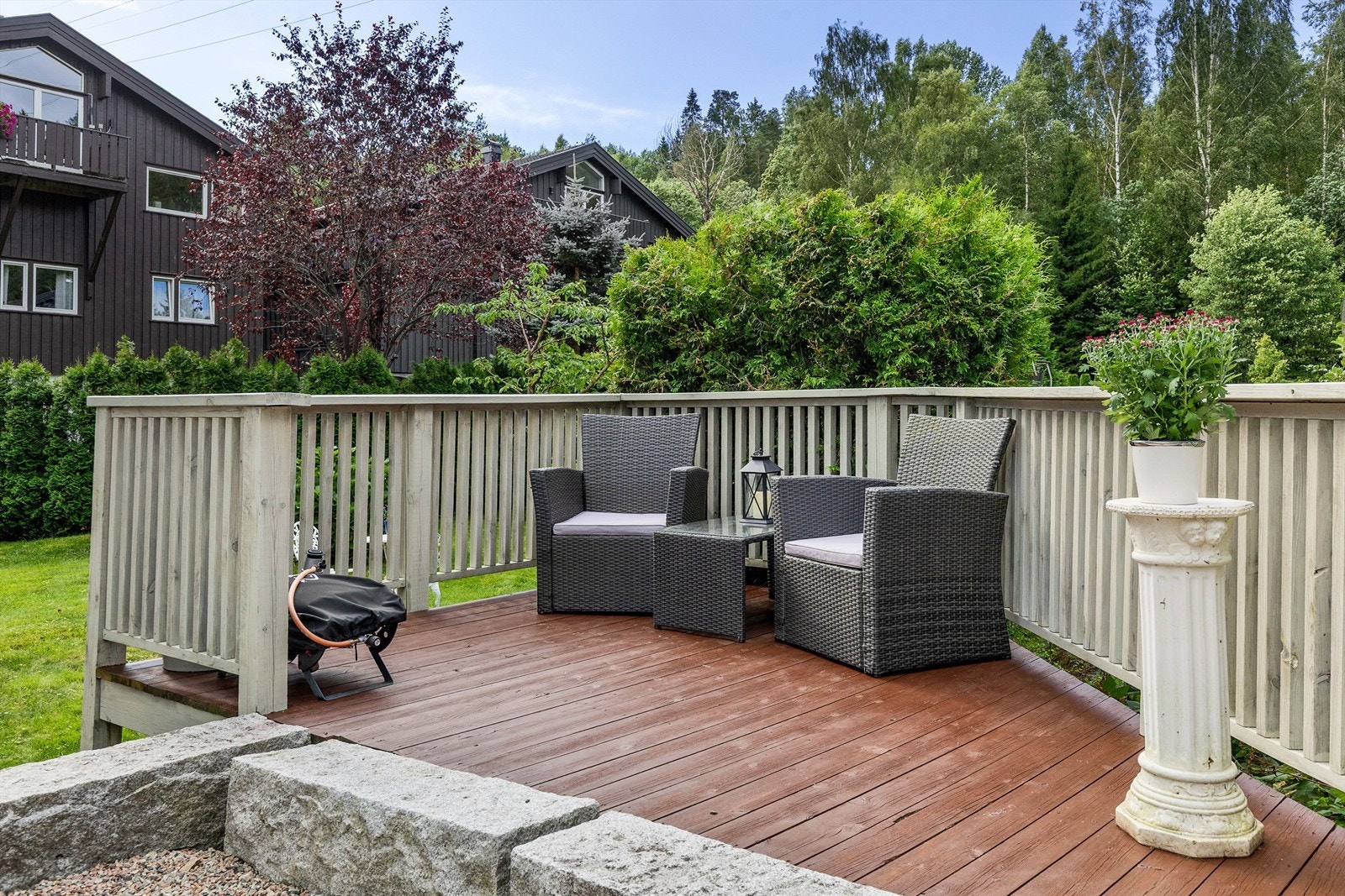 Terrasse utenfor underetasjen Galleribilde