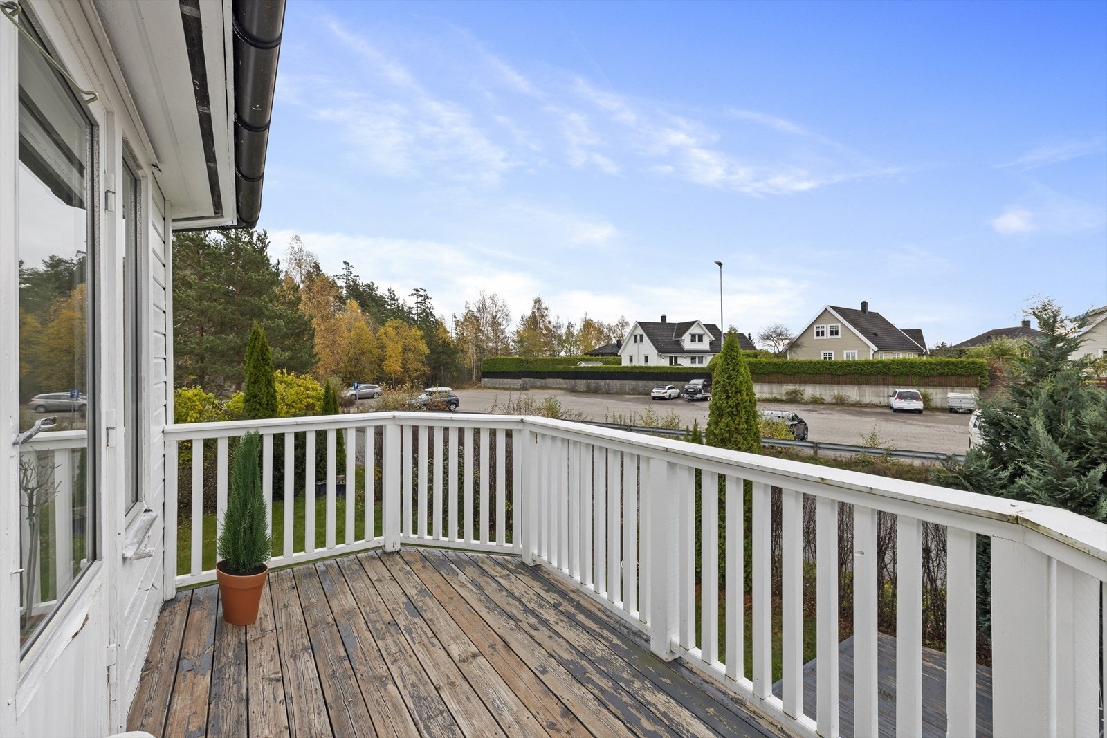 Balkongen er på ca 6 m² Galleribilde