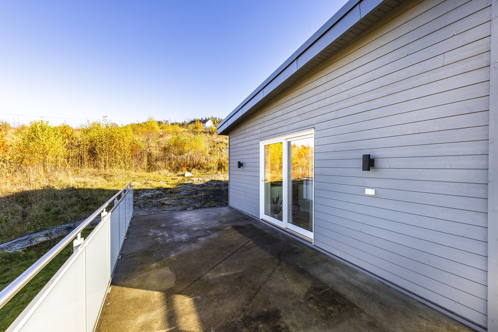 Her er det god plass til utemøbler. Galleribilde