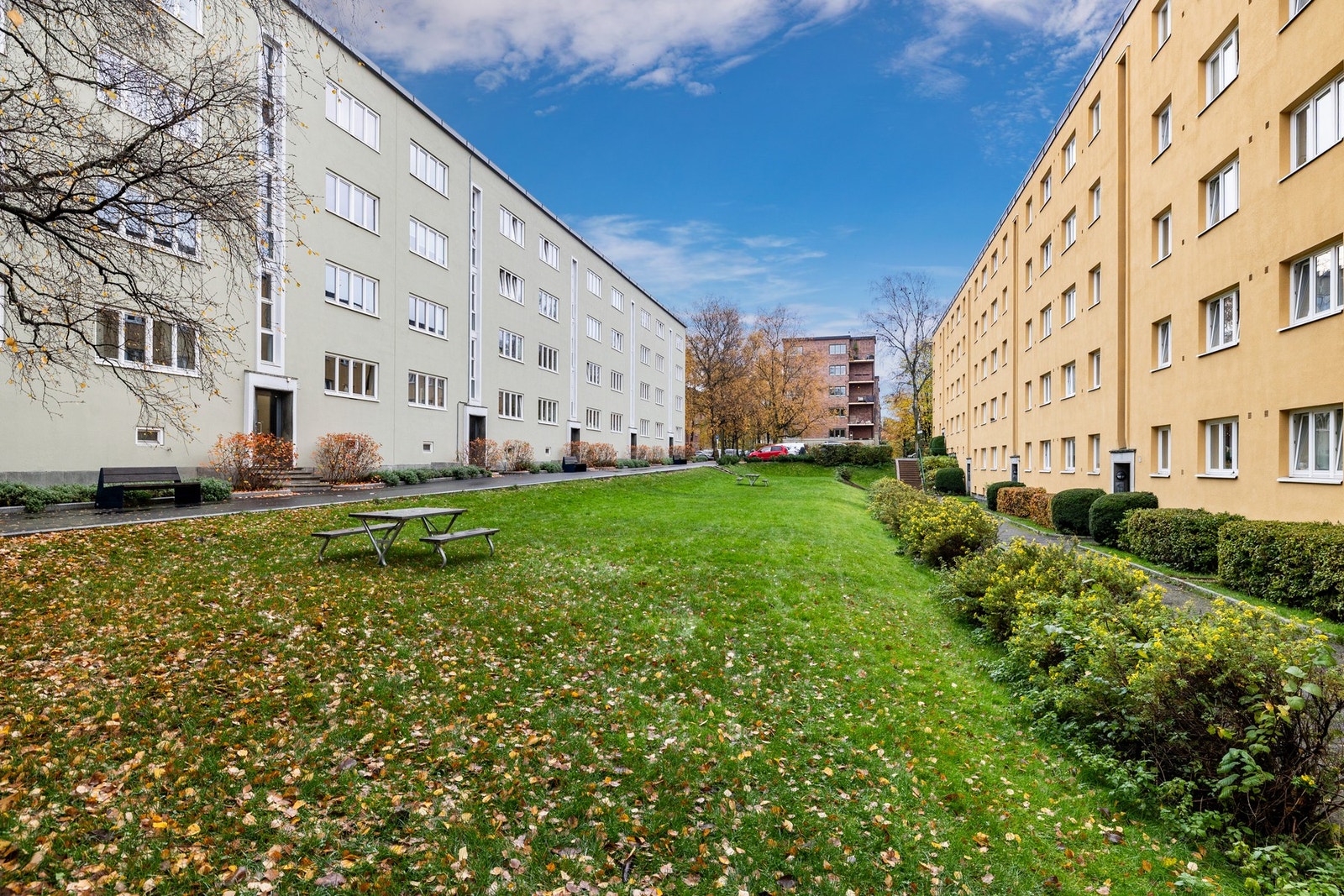 Borettslaget har også nylig fått galleri for kunstutstilling i blokka - som så langt har fått meget gode anmeldelser! Galleribilde