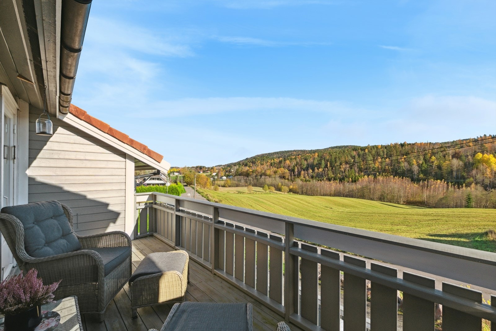 Fra stuen har du utgang til veranda nr. 2 Galleribilde