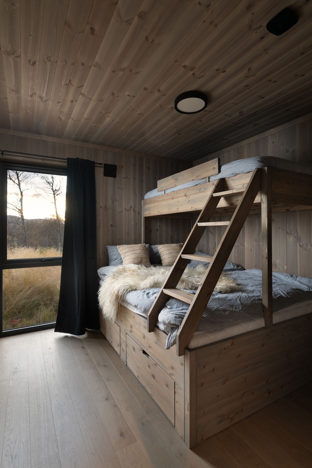 Myke tekstiler møter naturlige toner Galleribilde