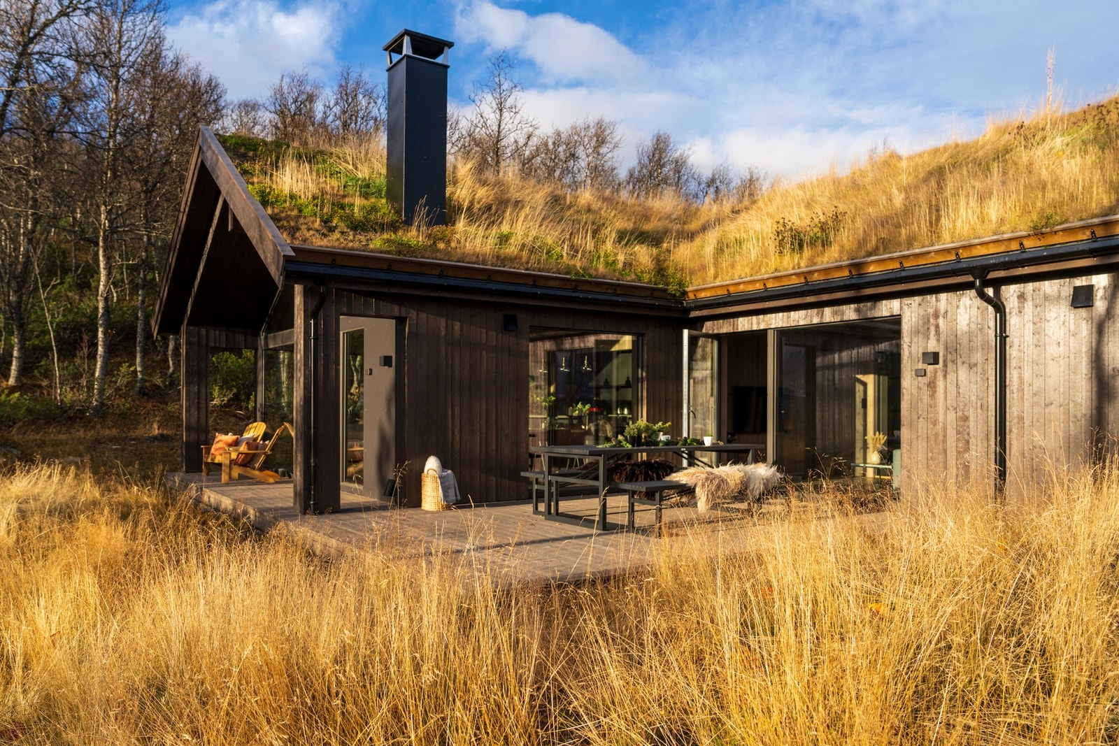 Solrik beliggenhet i idylliske omgivelser Galleribilde