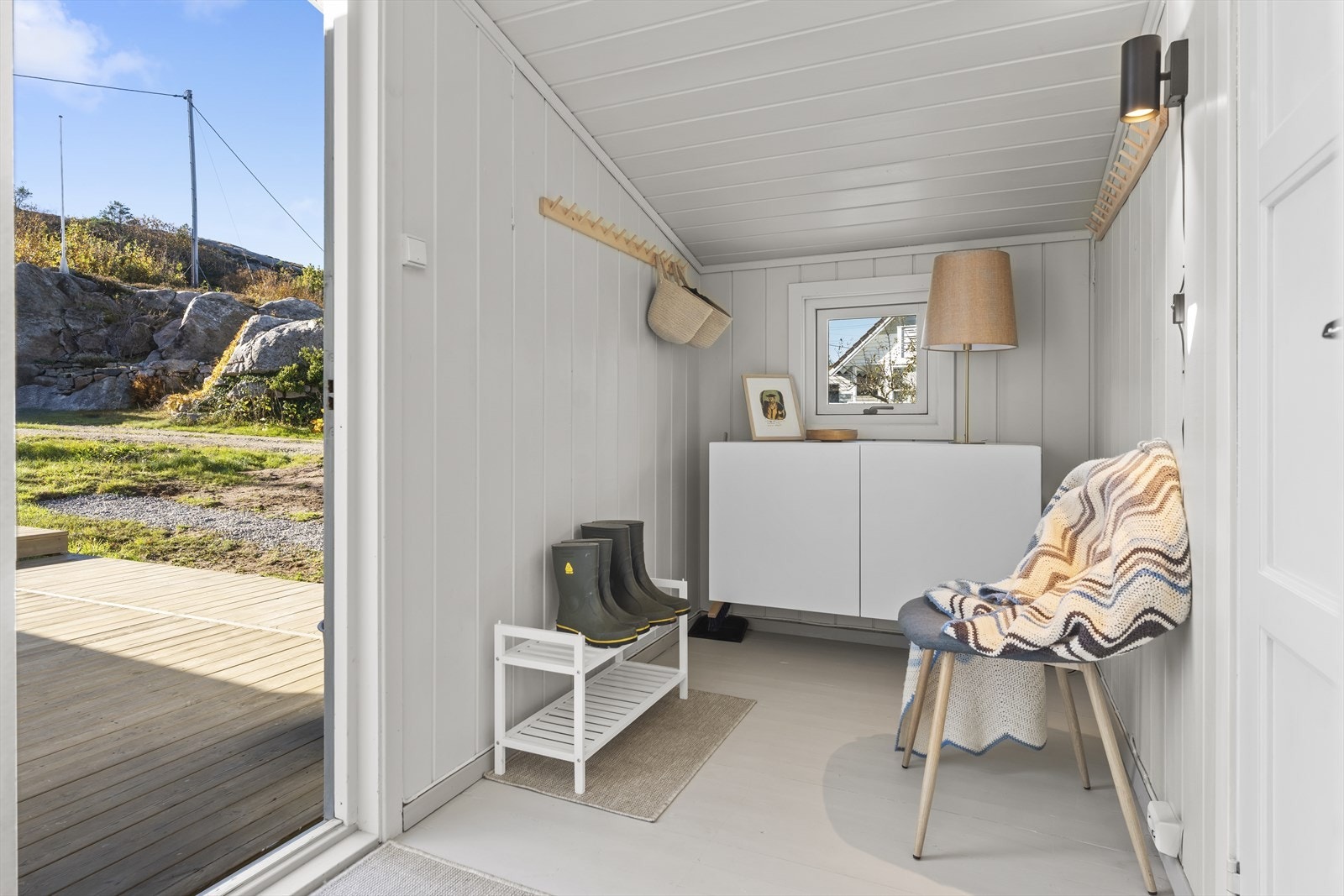 Velkommen inn i lys og fin gang Galleribilde