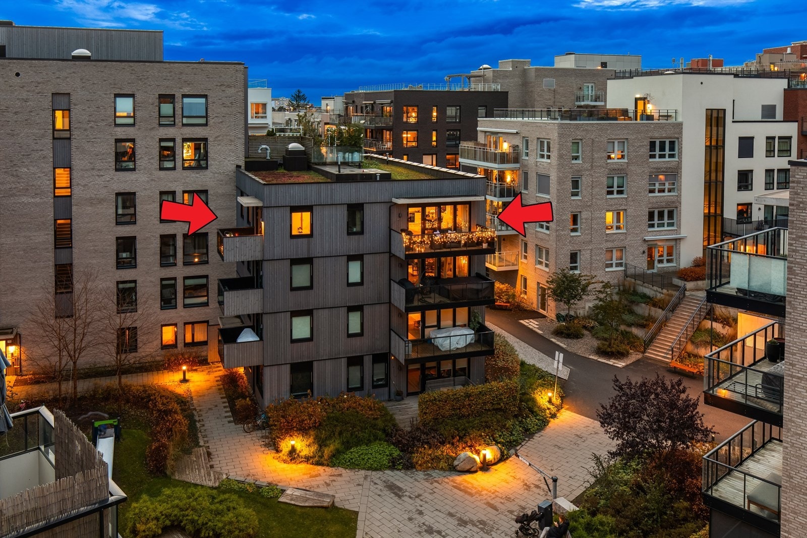 Leiligheten har en hjørne- og toppleilighet i bygget! Galleribilde