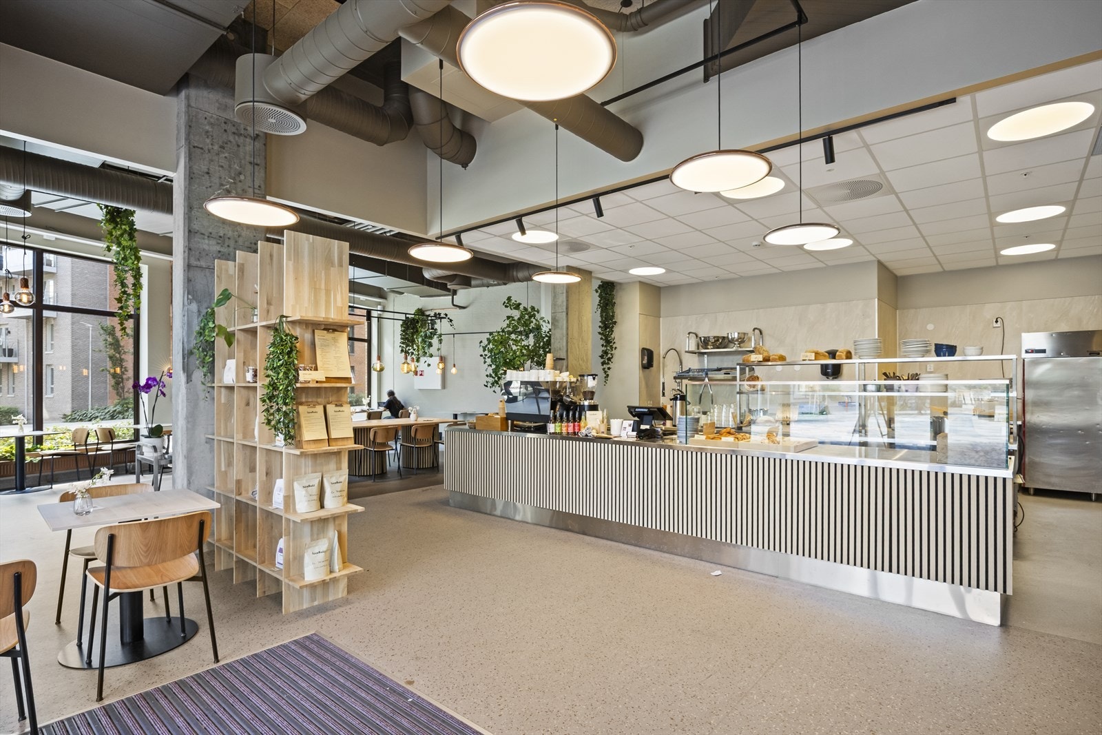 Håndbakt rett ved leiligheten er den perfekte muligheten til å starte dagen med en god kaffe! Galleribilde