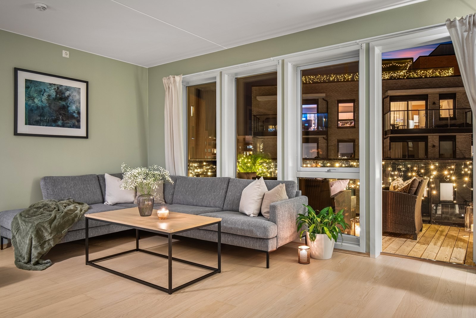 Felleskostnadene inkluderer blant annet a-konto varmtvann/fyring, garasje, kommunale avgifter og eiendomsskatt! Galleribilde