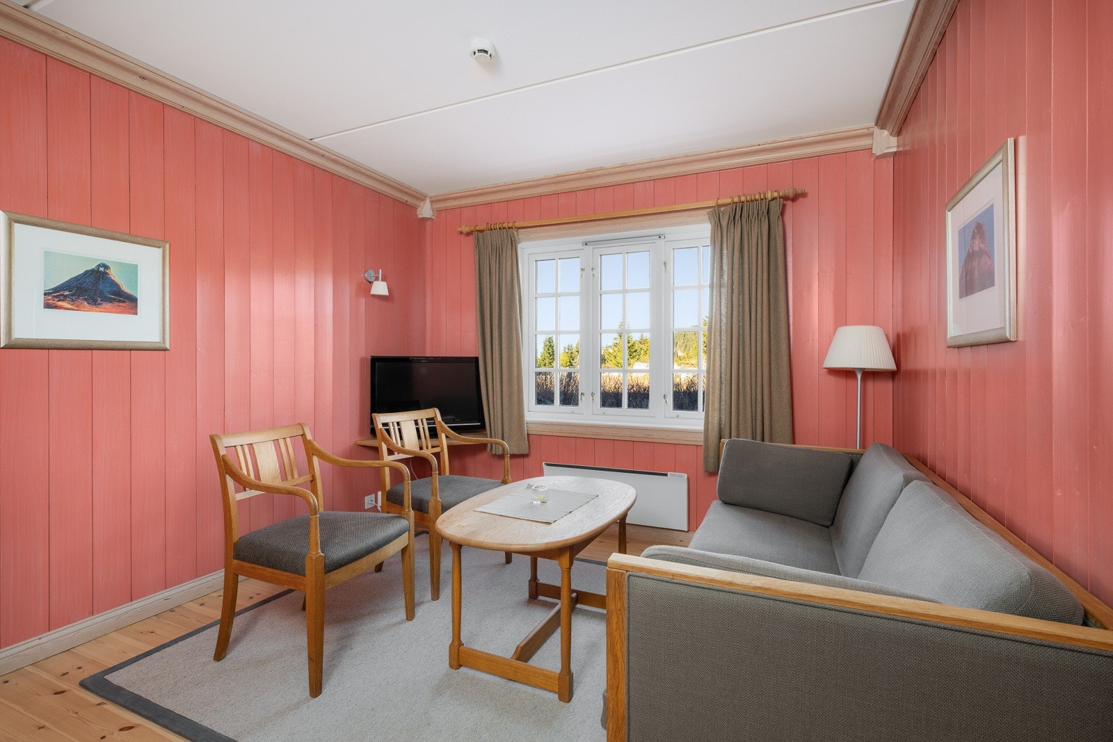 Tinglyst utleieplikt. Utleieavtale med Ilsetra Hotell, som har hotelldrift året rundt. Eierperioder i julen, vinterferien, påsken, fra mai til august. Galleribilde