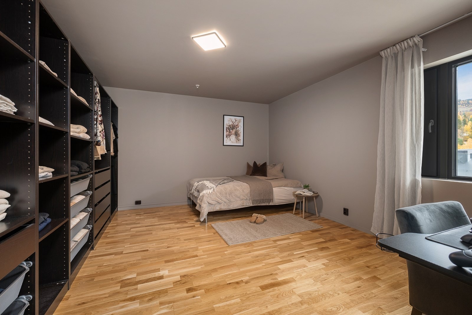 Her er det plass til både garderobe og kontorløsning hvis det skulle være ønskelig. Galleribilde