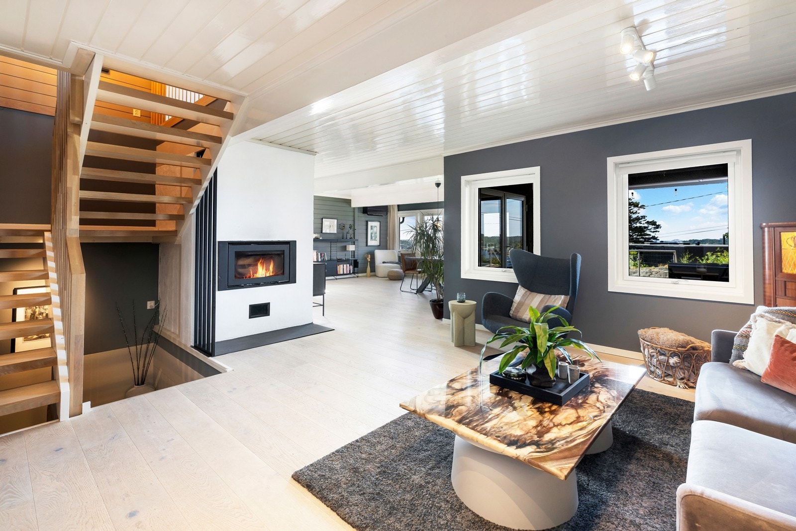 Innholdsrik enebolig med tilhørende utleiedel Galleribilde