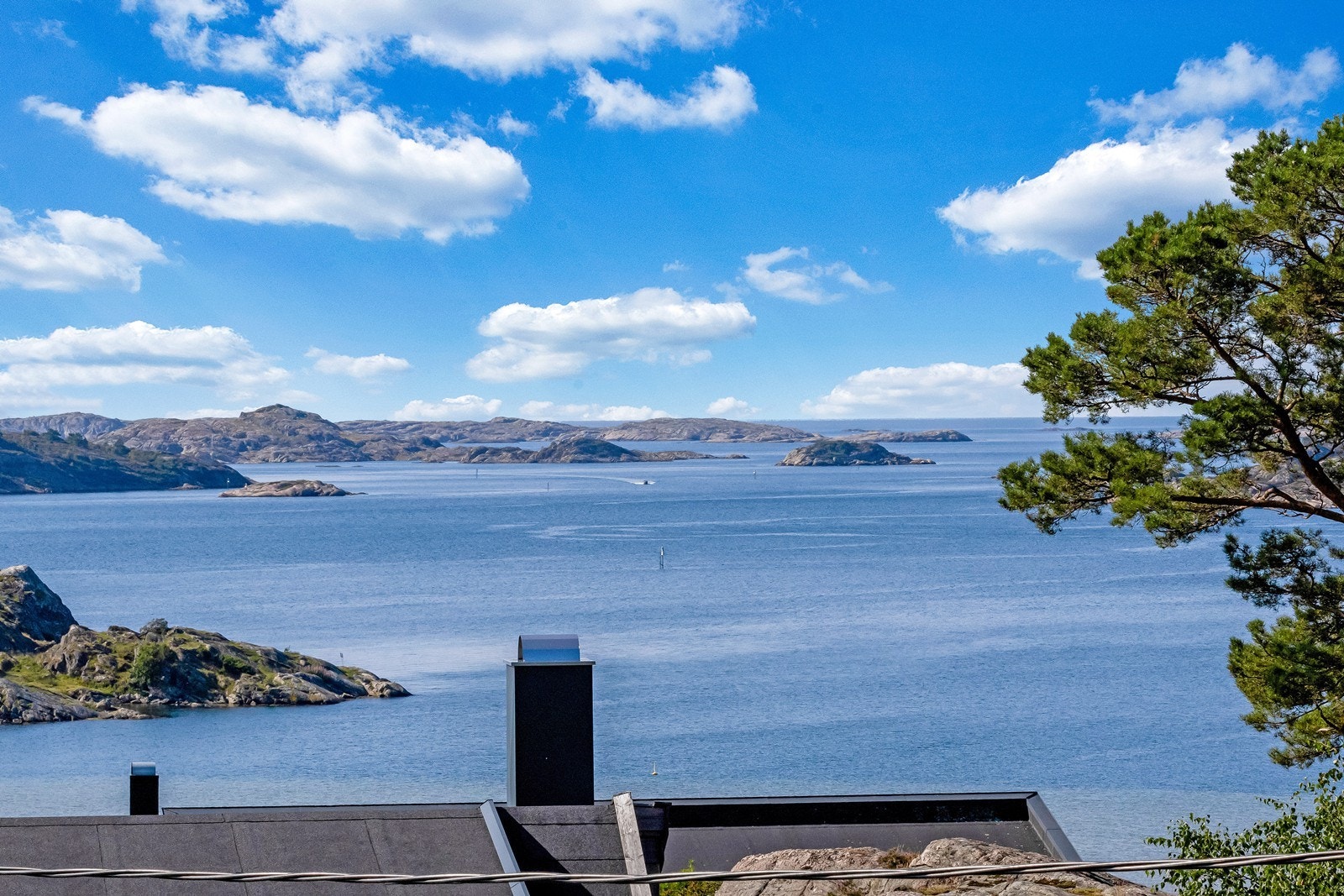 Delikat utsikt ut mot hele skjærgården Galleribilde