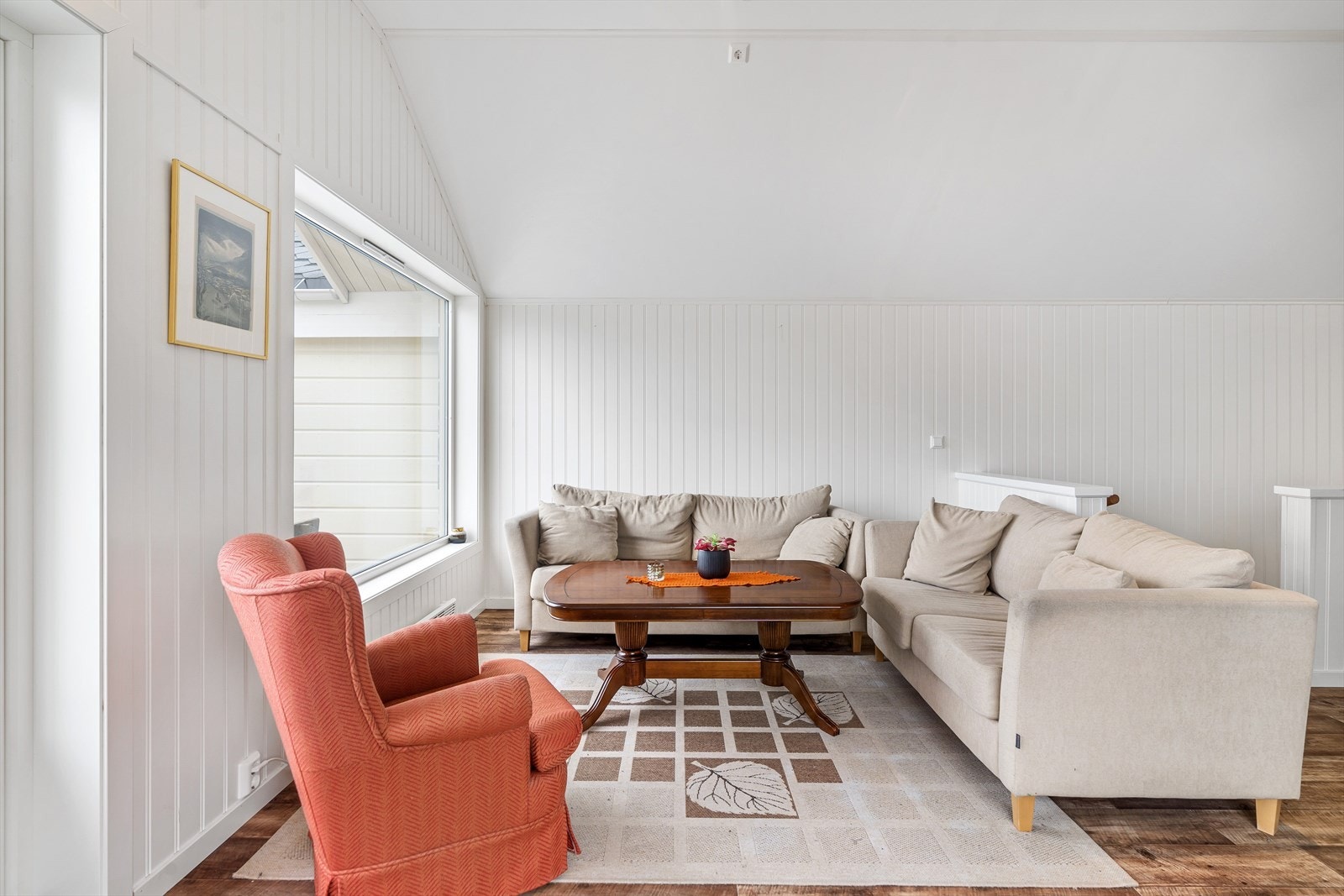 Her har du en trivelig og sosial atmosfære, med gode møbleringsmuligheter. Galleribilde