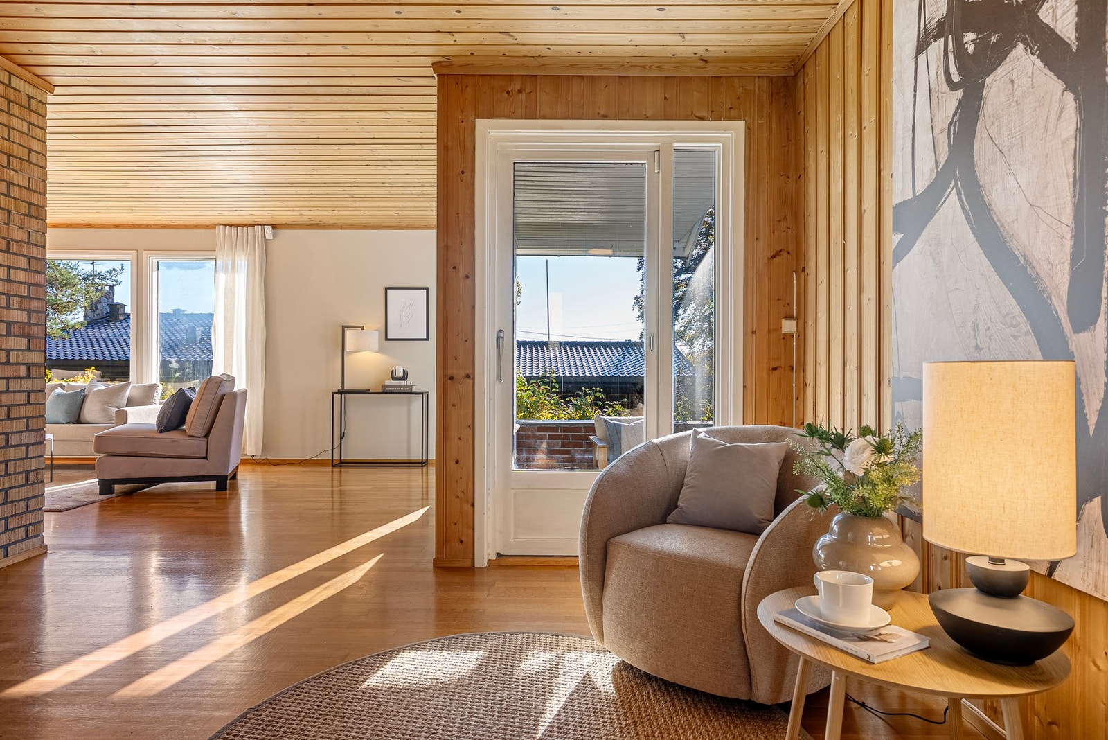 Stuen har en åpen og fleksibel planløsning som gir deg mange innredningsmuligheter Galleribilde