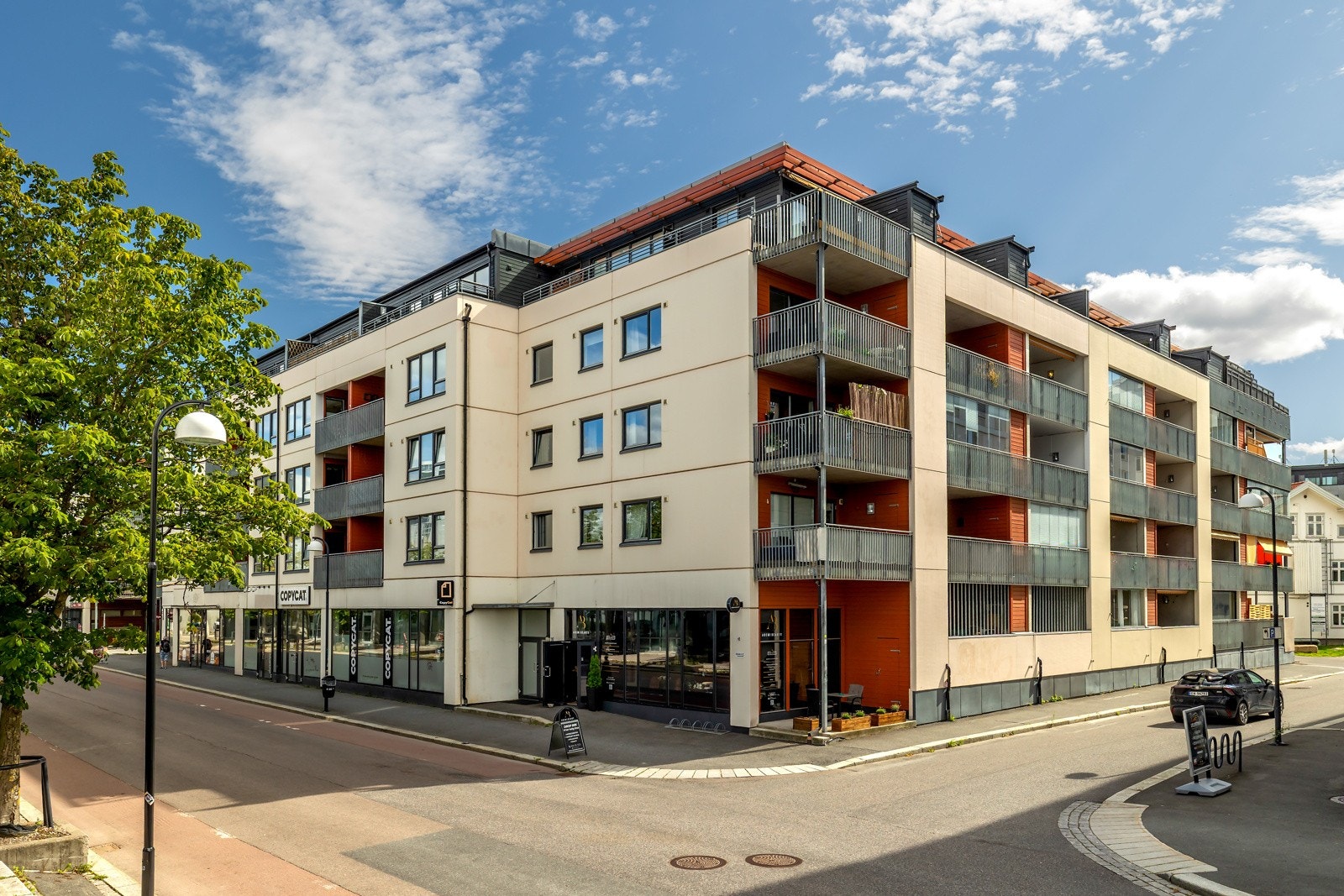 Leiligheten ligger sentralt til med kort vei til togstasjon, bussterminal, butikker og Lillestrøm sentrum Galleribilde