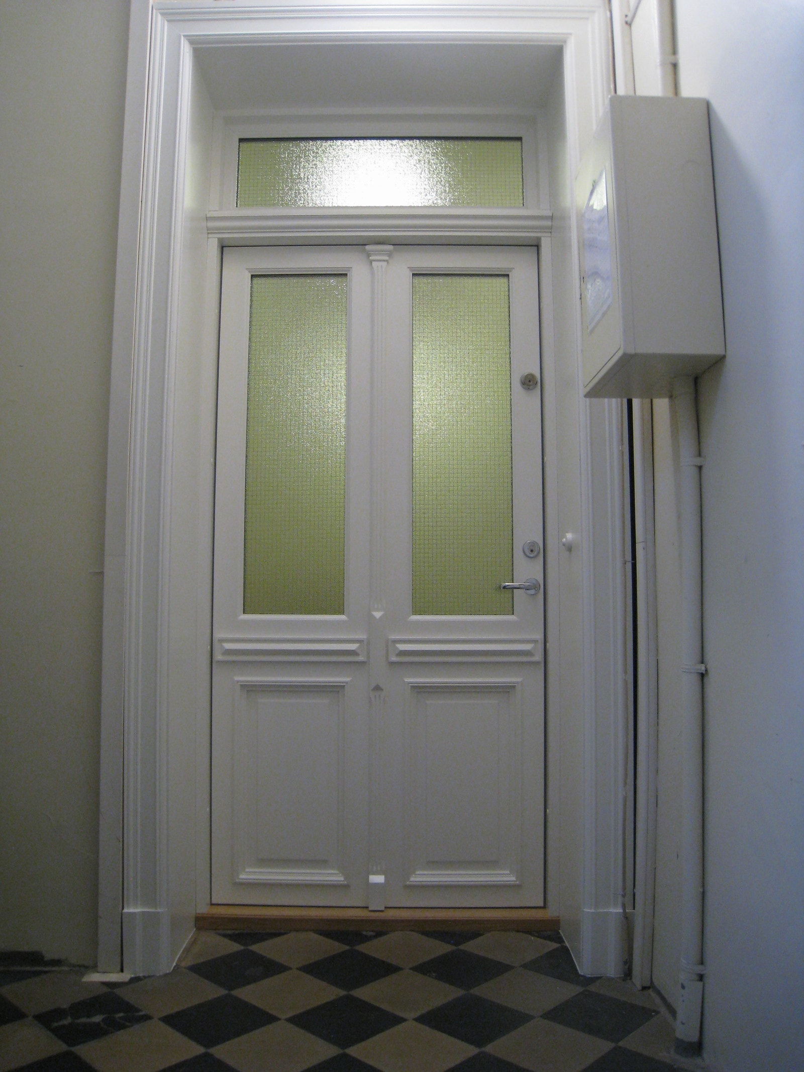 Ny ytterdør fra 2021 (utsiden) Galleribilde