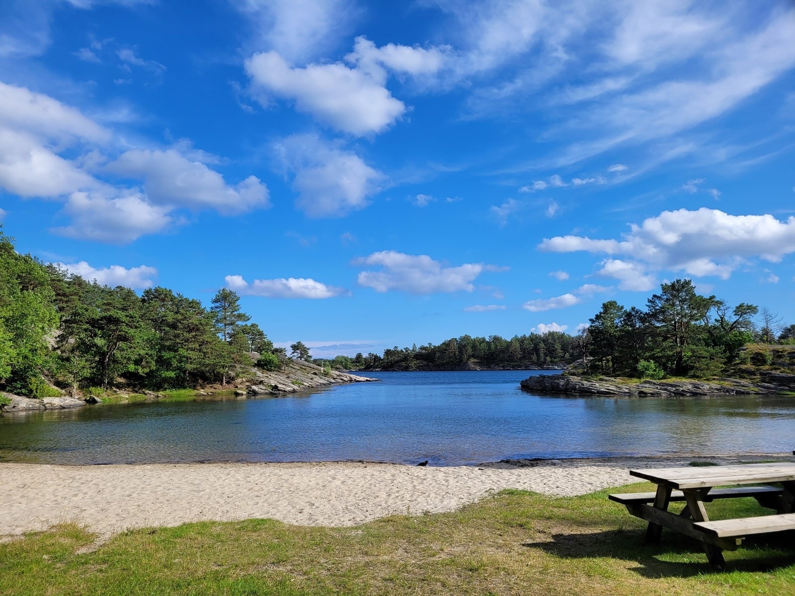 Paradisbukta et par minutters gange fra huset. Galleribilde