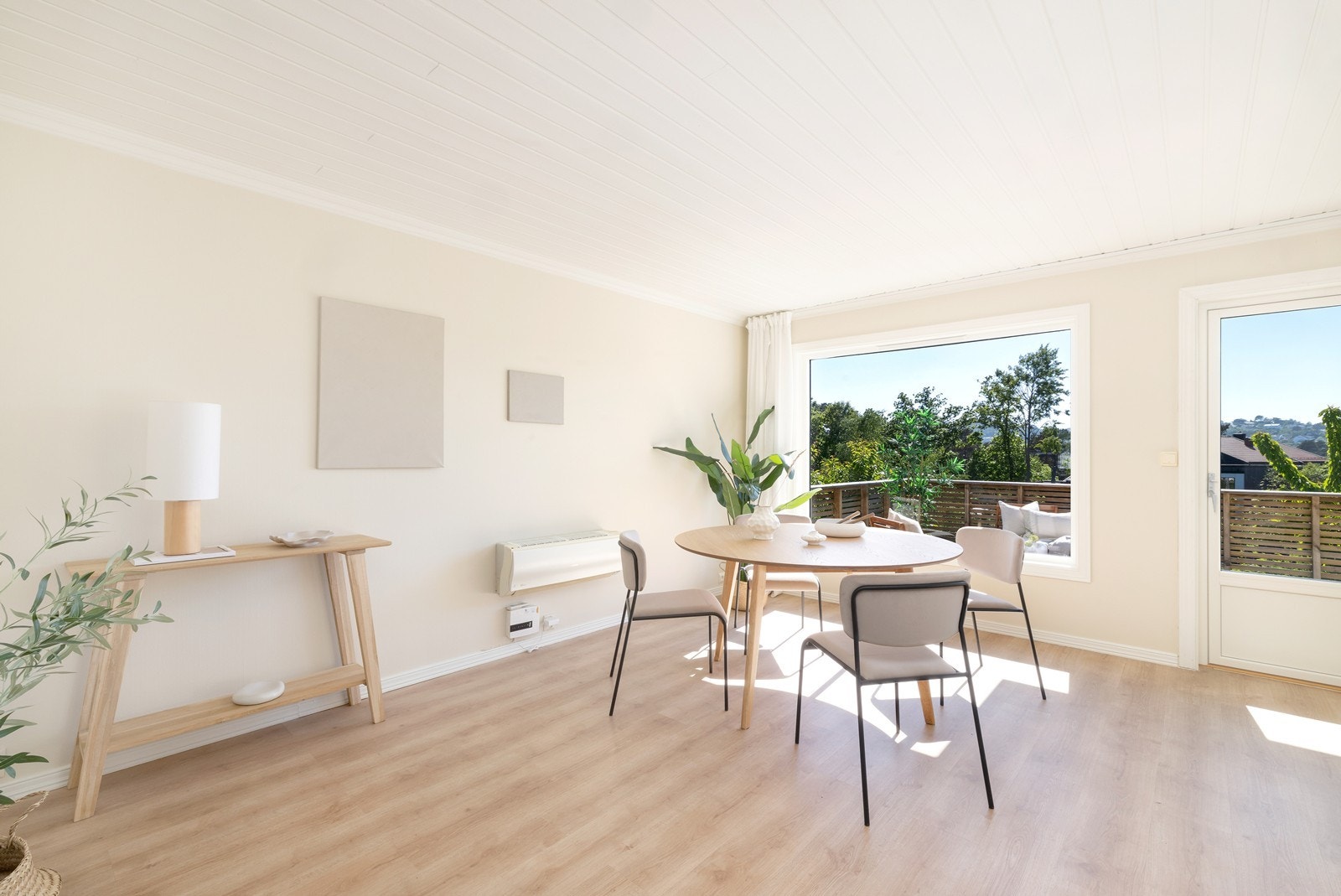 Peisovn og varmepumpe. Galleribilde