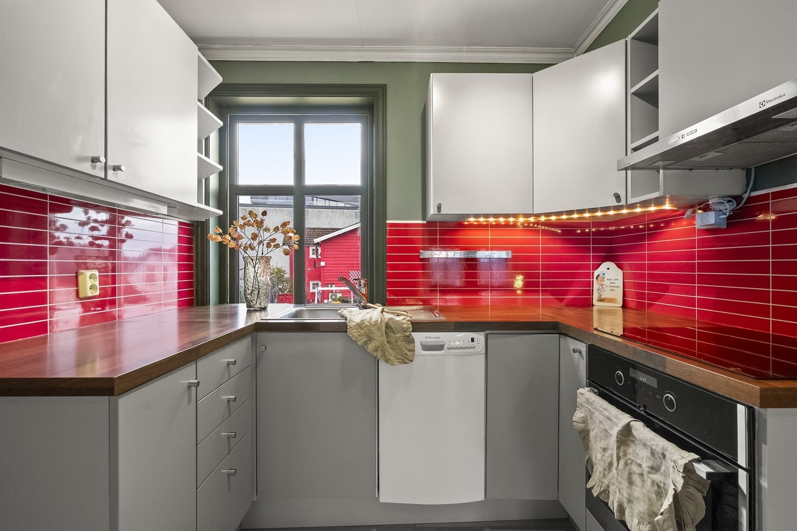 Eit fint kjøkken som er oppgradert i 2017 Galleribilde