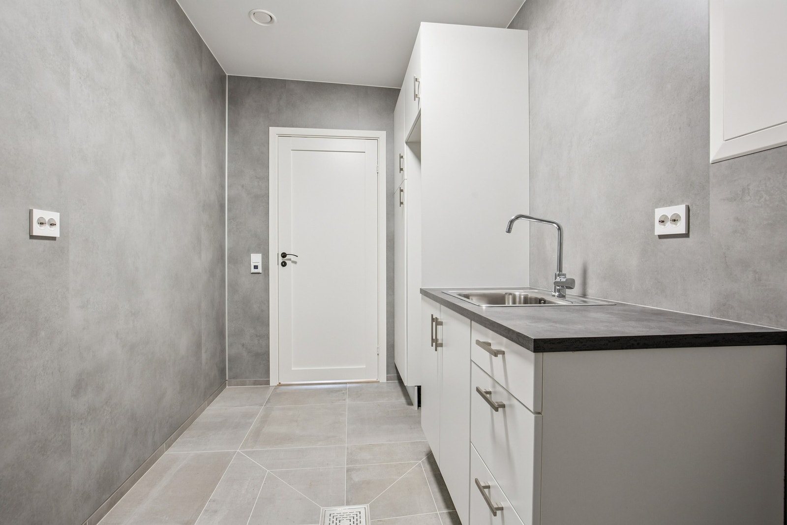 Vaskerom Galleribilde