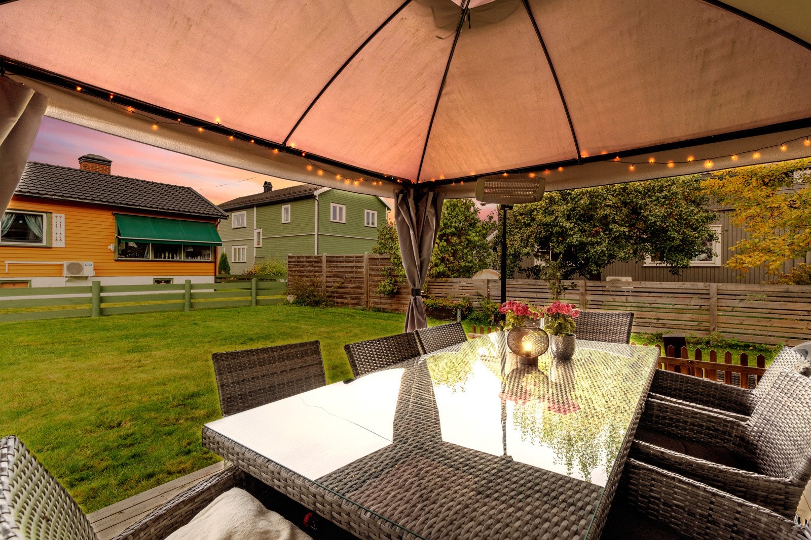 Her kan du nyte sene sommerkvelder. (Illustrert kveldsbilde) Galleribilde