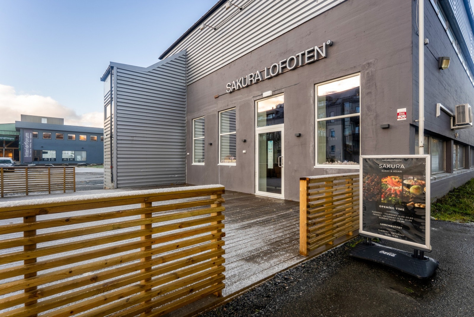 Det er gangavstand til flere restauranter i umiddelbar nærhet. Galleribilde