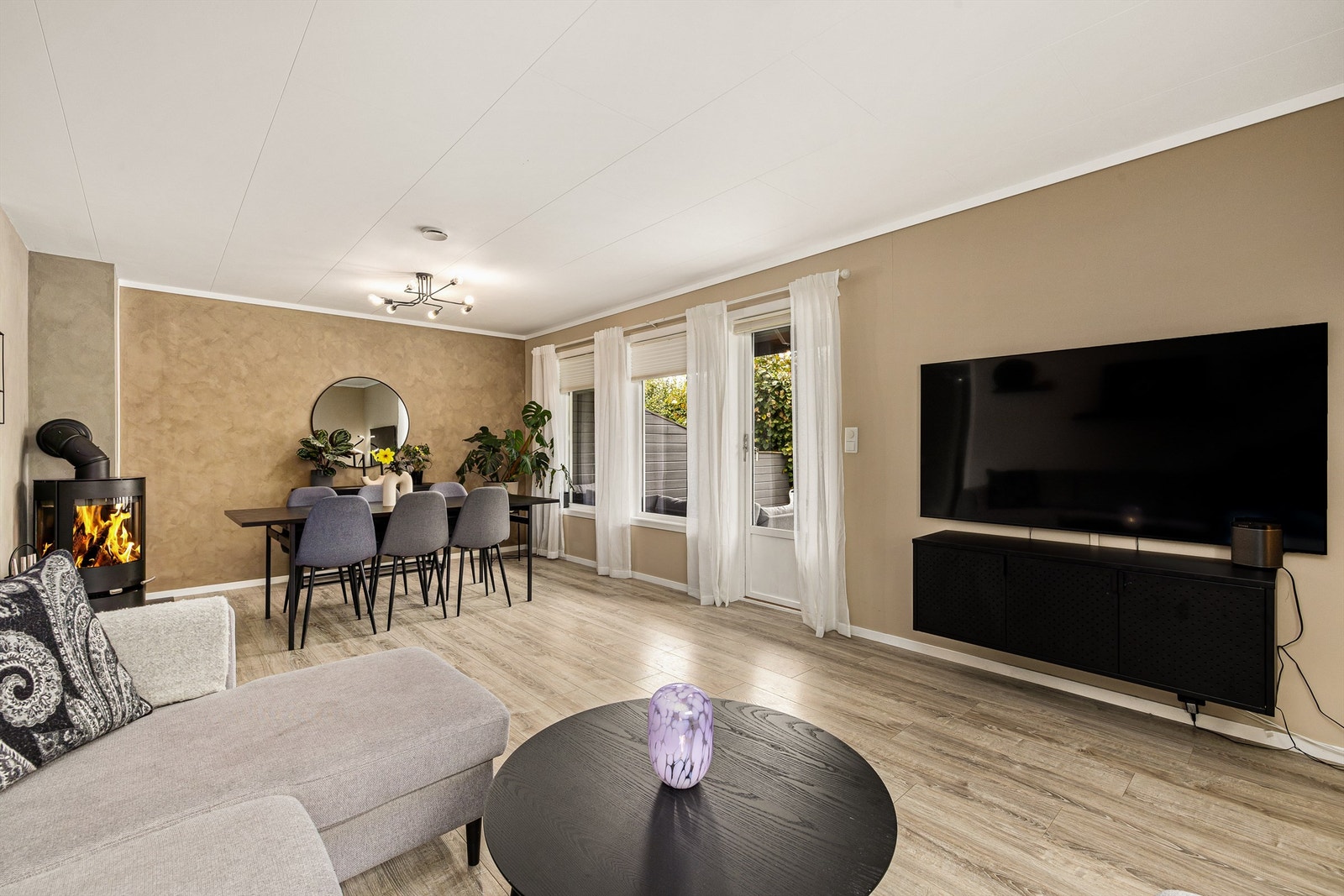 Utgang til terrassen på 71 kvm Galleribilde