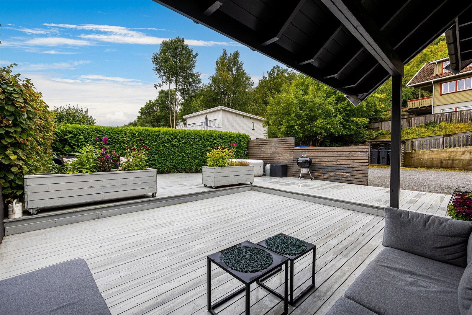 Solrik uteplass Galleribilde