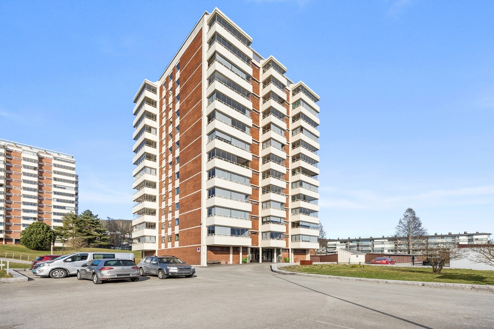 Borettslaget har 70 parkeringsplasser fordelt på 216 leiligheter, tildeling skjer etter venteliste Galleribilde