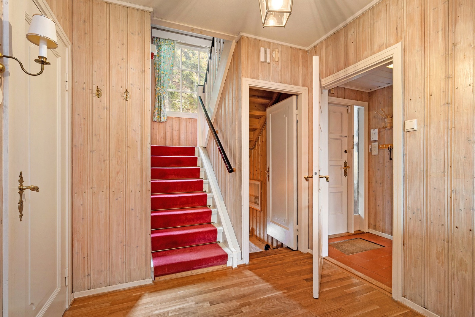 Trappehall. Galleribilde