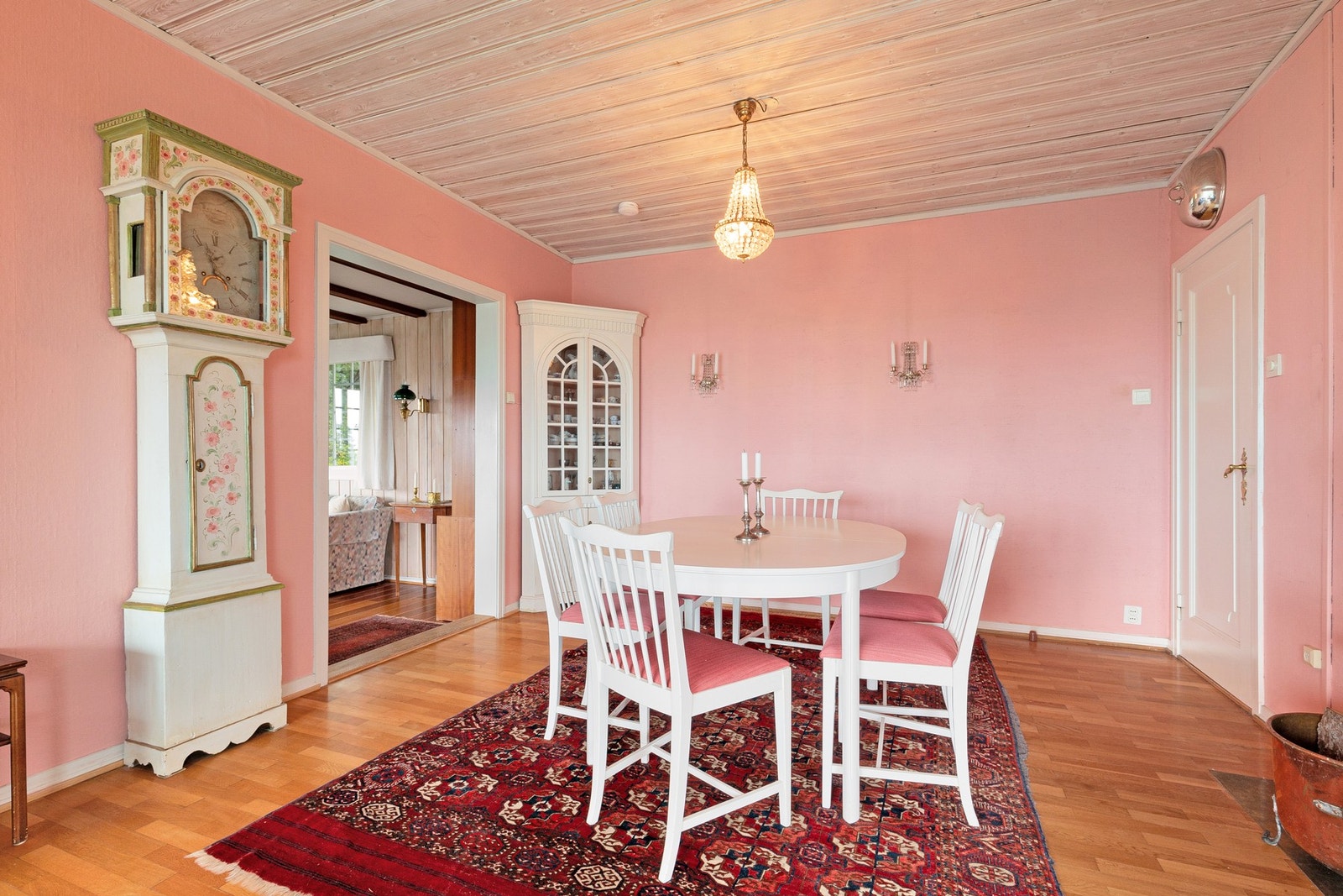 Spisestue. Galleribilde