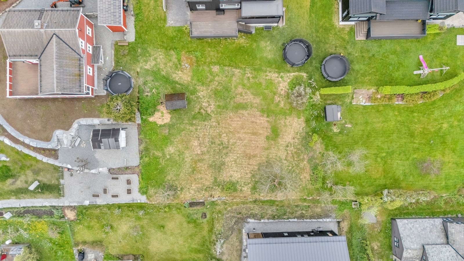 Dronefoto av tomten. Galleribilde