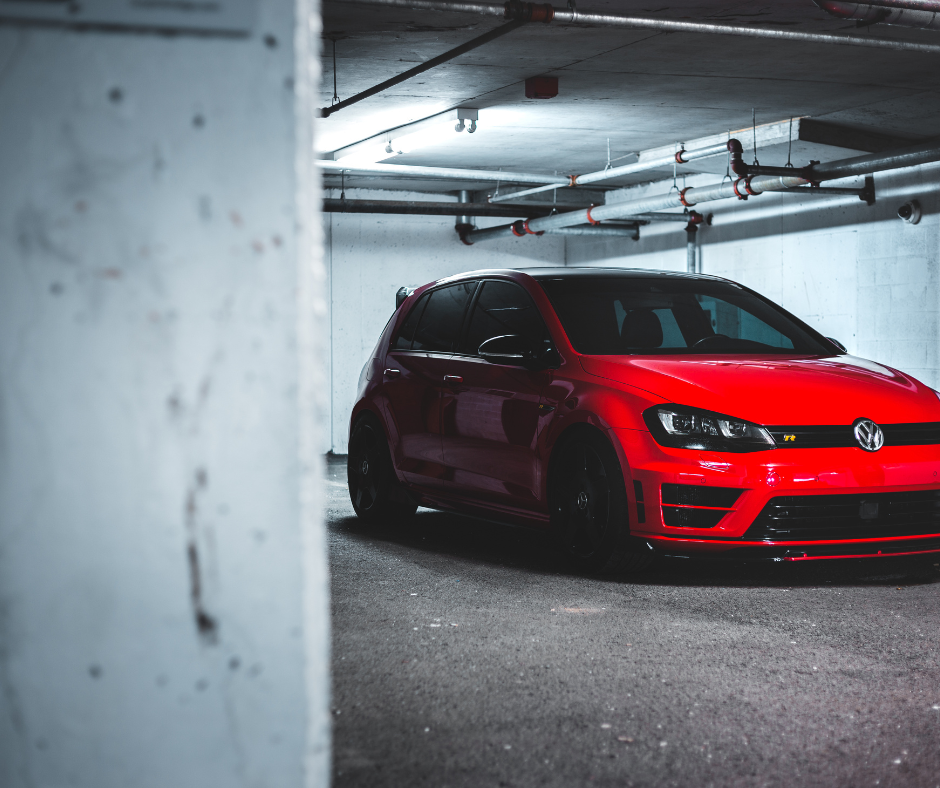 Parkerings garasje og bod Galleribilde