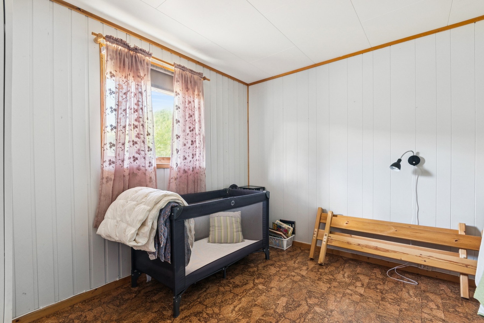 Bod innredet som soverom. Galleribilde