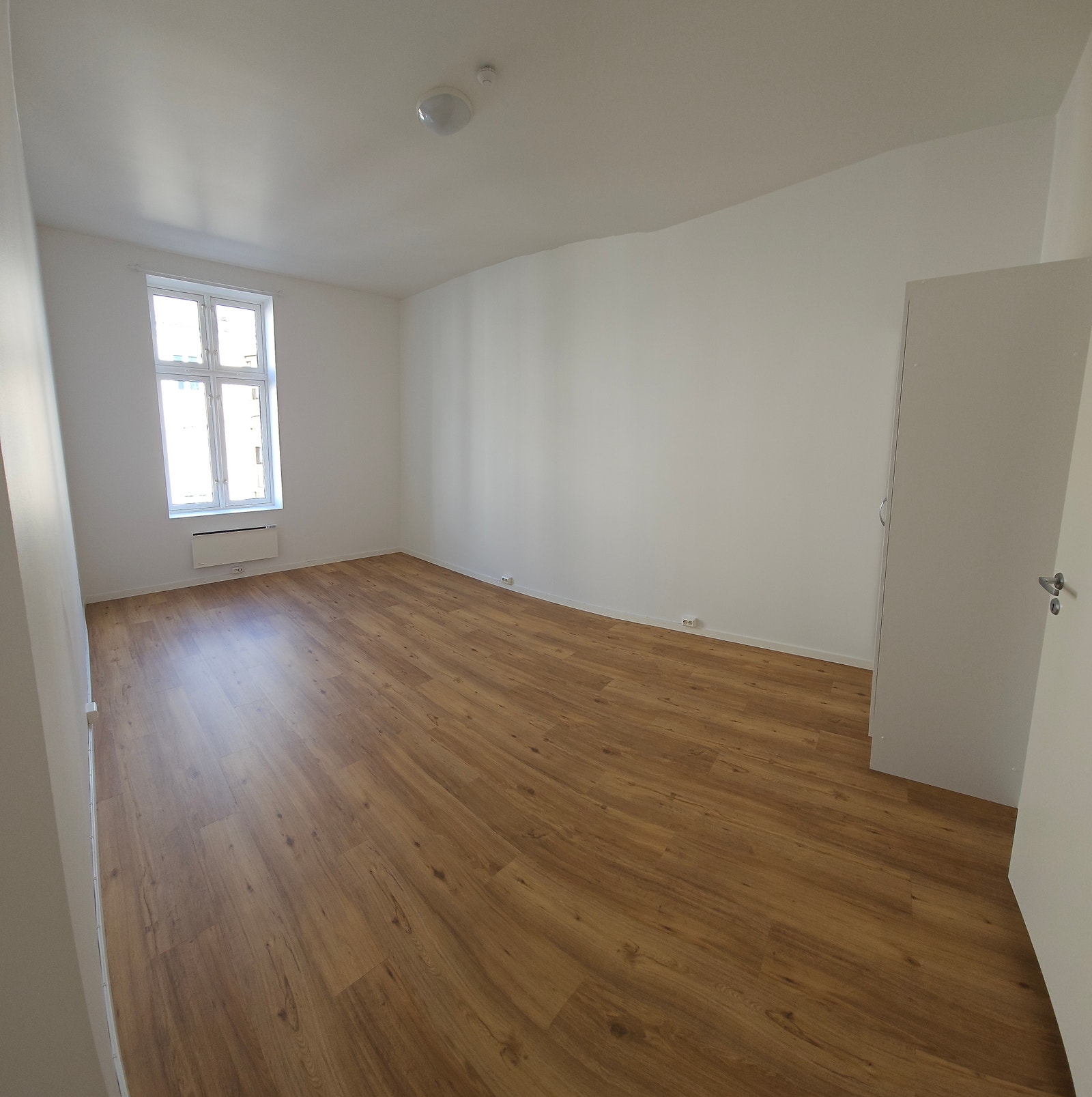 Romslig soverom Galleribilde