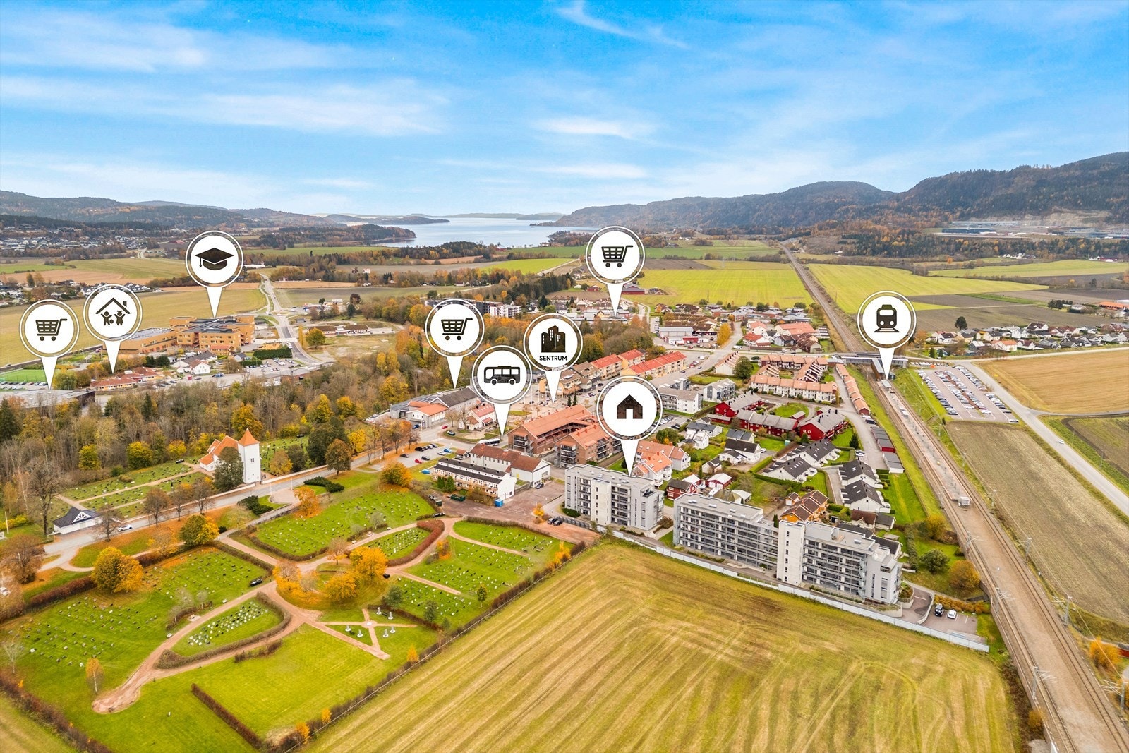 Fra leiligheten er det kun en kort gåtur til et godt utvalg av butikker, caféer, serveringssteder, vinmonopol, samt buss- og togstasjon. Galleribilde