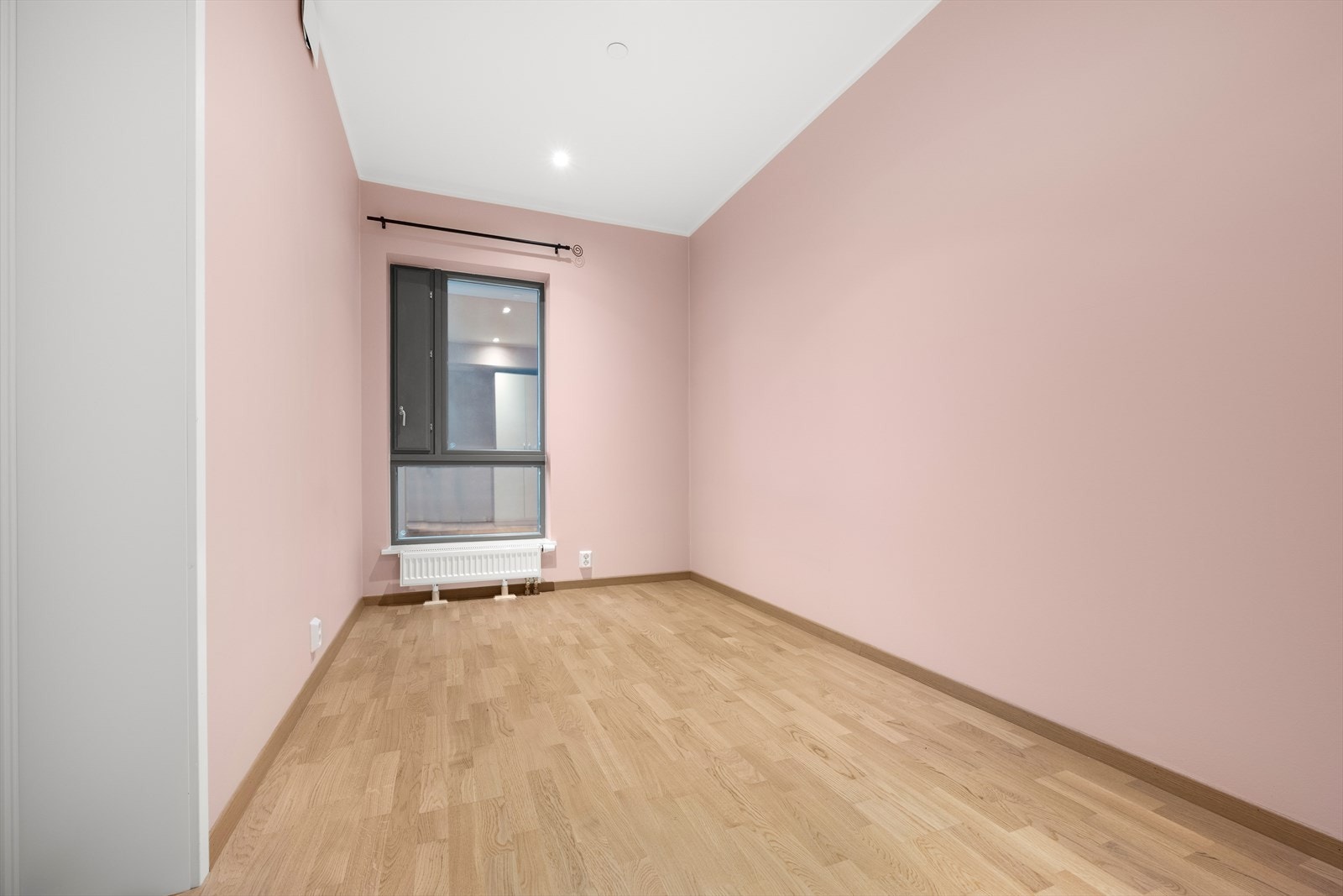 Soverommet har plass til dobbeltseng. Galleribilde