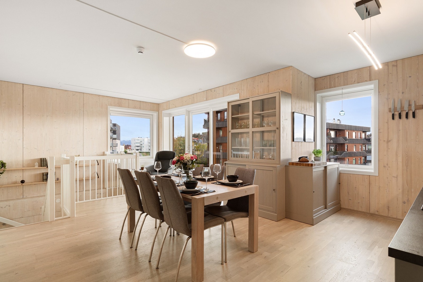 Boligen ble bygget i 2022 og har dermed en gjennomgående høy standard. Galleribilde