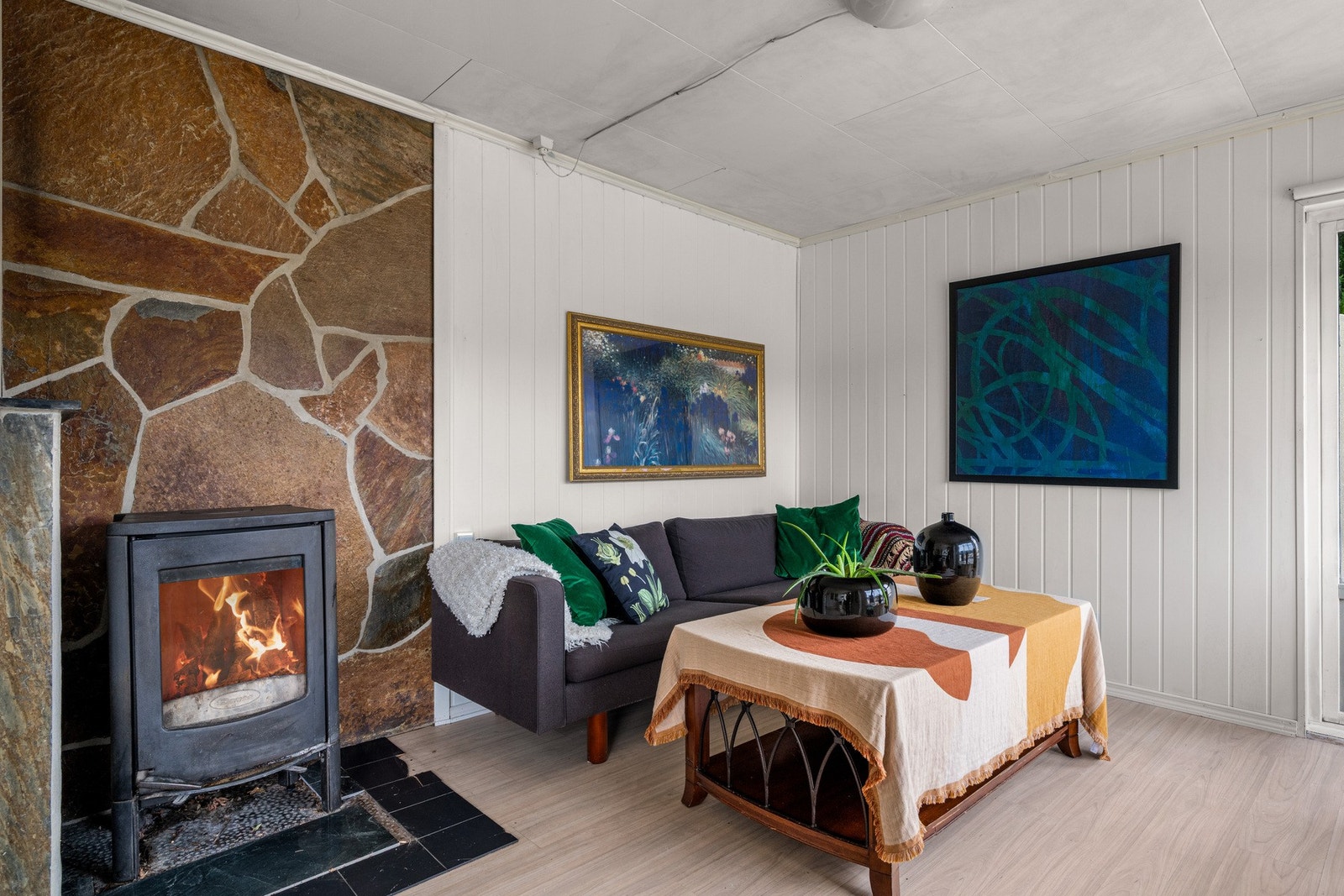 Deilig peisovn som kommer godt med på de kaldere høst- og vinterdagene. Galleribilde