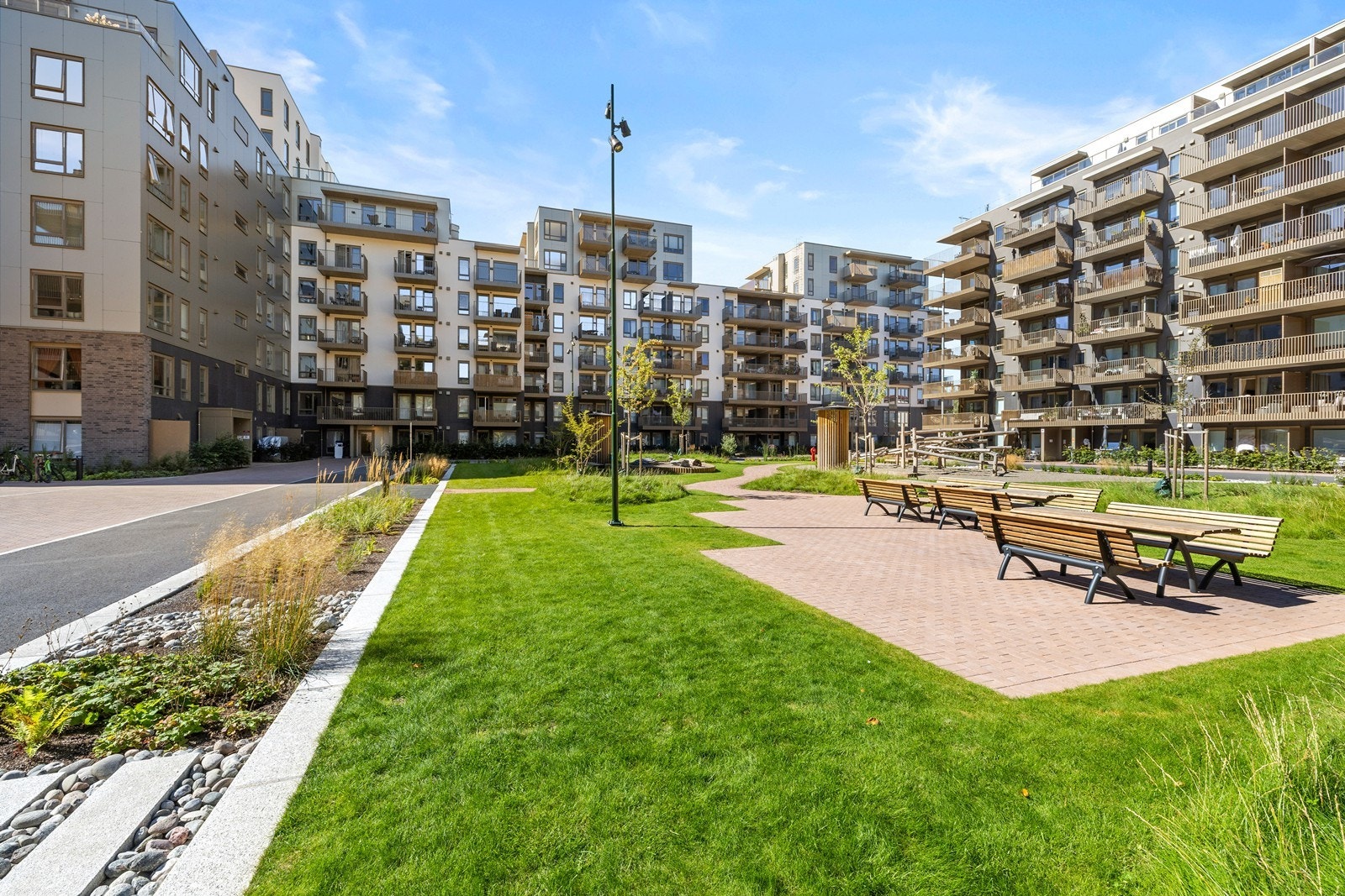 Koselige uteområder rett utenfor leiligheten. Galleribilde