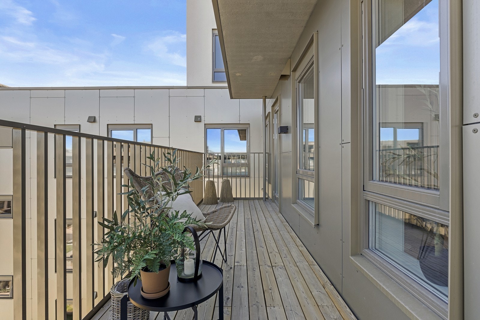 Det er også utgang fra hovedsoverom til balkongen på 14m2. Galleribilde