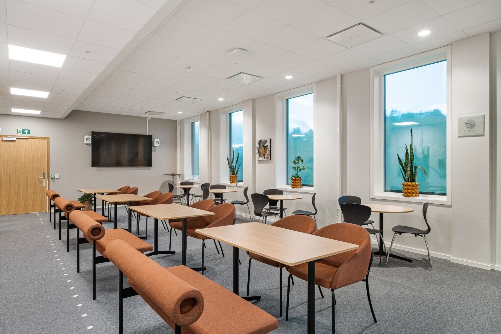 Eksempel på innredning hos leietaker - sammen finner vi løsningen som passer deg og din bedrift best. Galleribilde