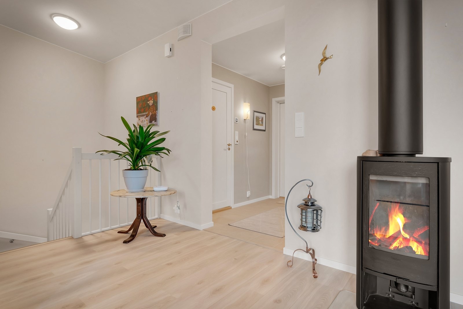 Flott peisovn i stue Galleribilde