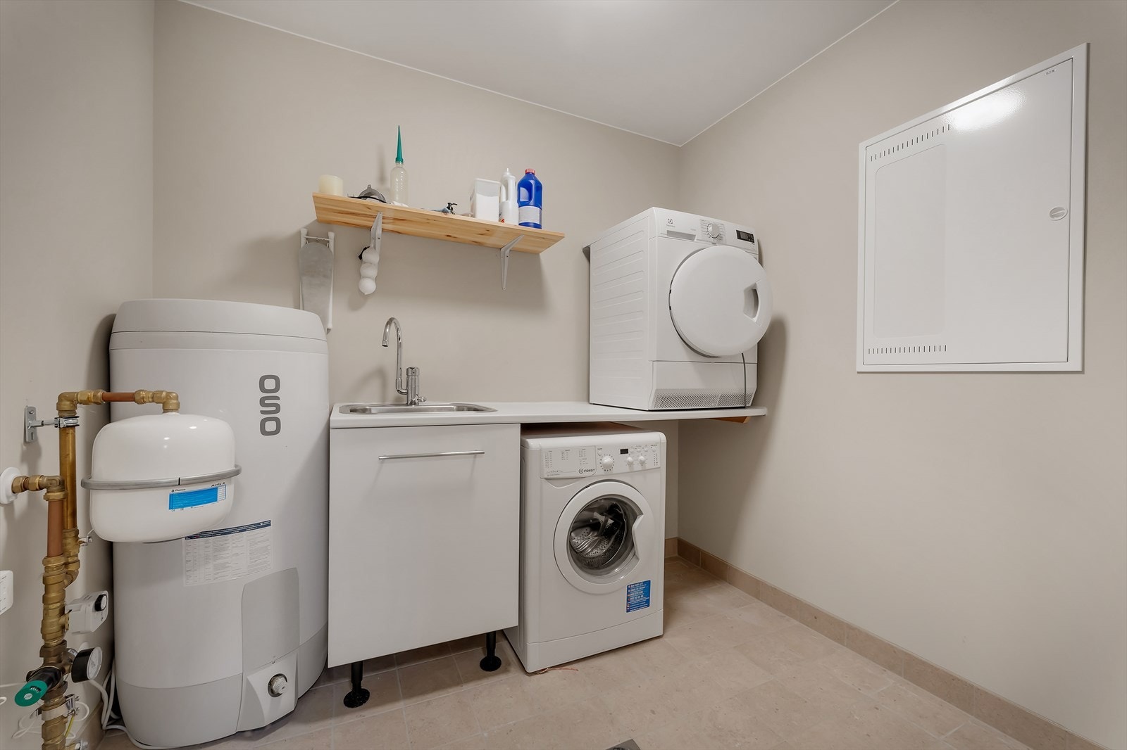 Vaskerom Galleribilde