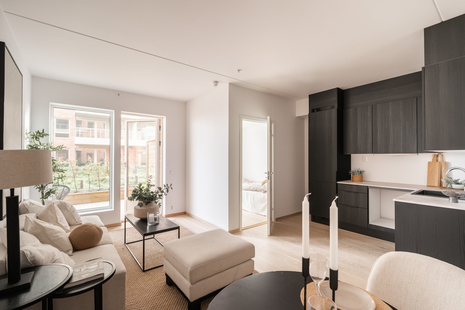 Lekker 1-stavs eikeparkett på gulv og vannbåren varme. Galleribilde