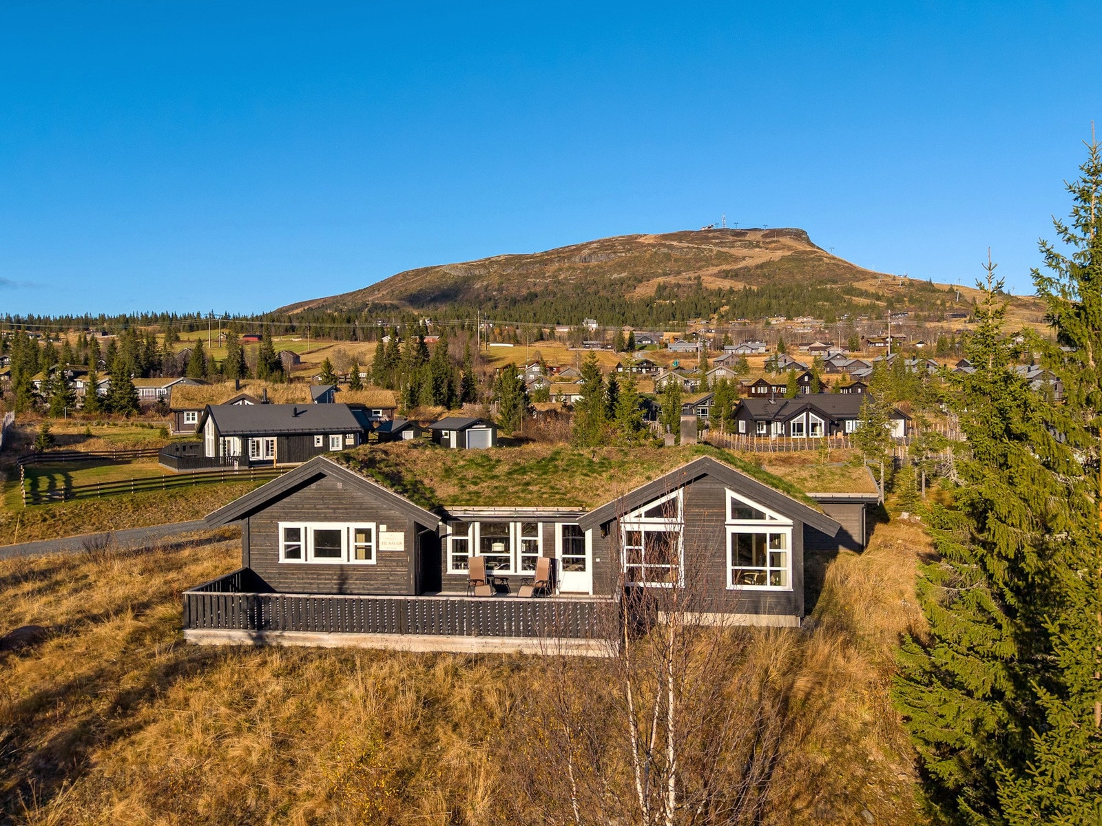 PrivatMegleren ønsker velkommen til denne flotte hytta i Nersetervegen 120 Galleribilde