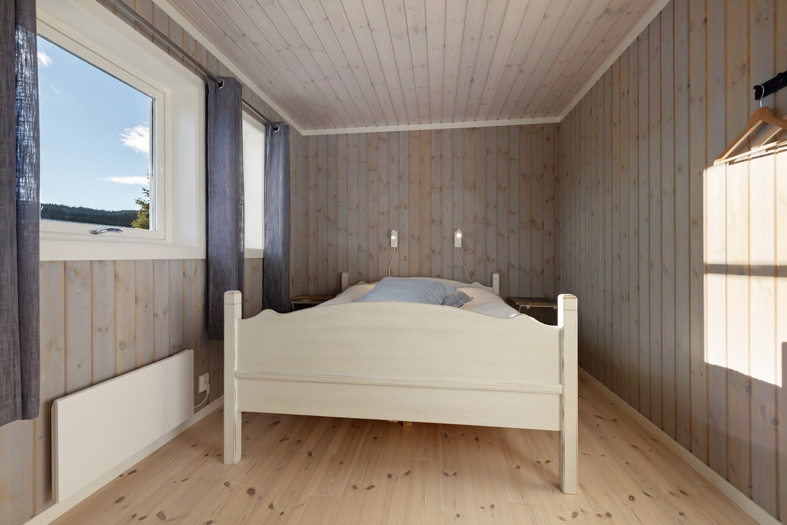 Hytta har hele fire gode soverom, perfekt for storfamilien eller venner på besøk. Galleribilde