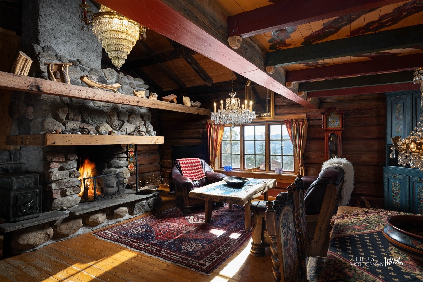 Dette er en hytte med mye sjarm og historie. Galleribilde